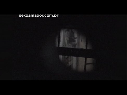 ❤️ Blondie filmohet fshehurazi nga një soditës i lagjes i fshehur pas tullave të zbrazëta ️ Super seks në pornografi sq.myinvest.top ❌