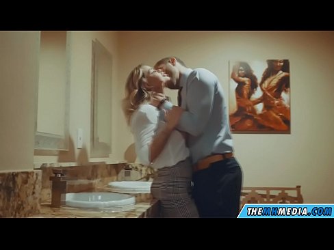 ❤️ Kur një bjonde me bukë ju josh në një banjë publike ️ Super seks në pornografi sq.myinvest.top ❌